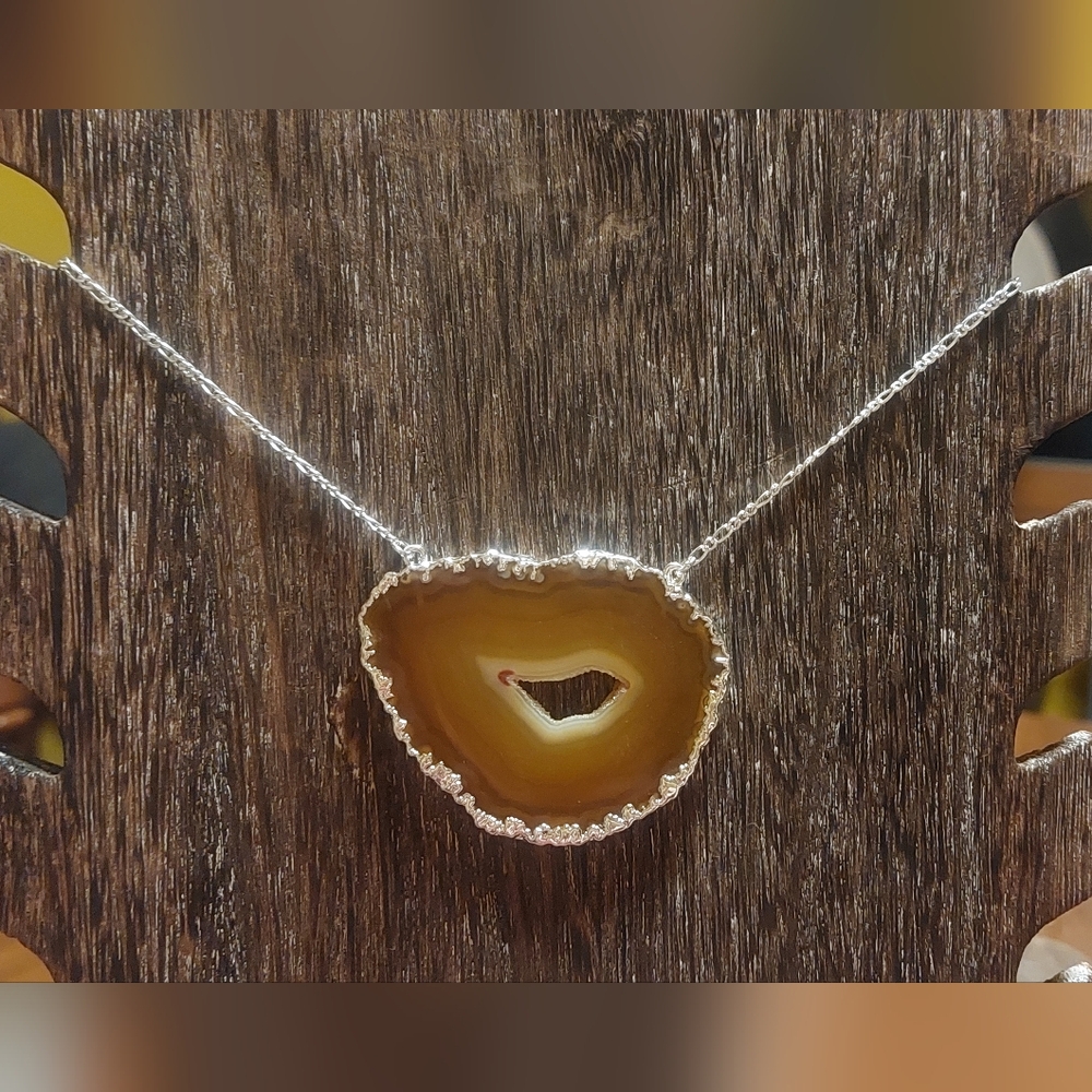 Natural Agate Geode Slice Statement Necklace - Picture 2 of 5